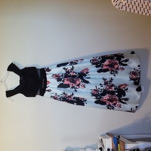 Betsy Adam's formal Dress Mesh Middle Illusion Blue Floral Print Dress Size 4P